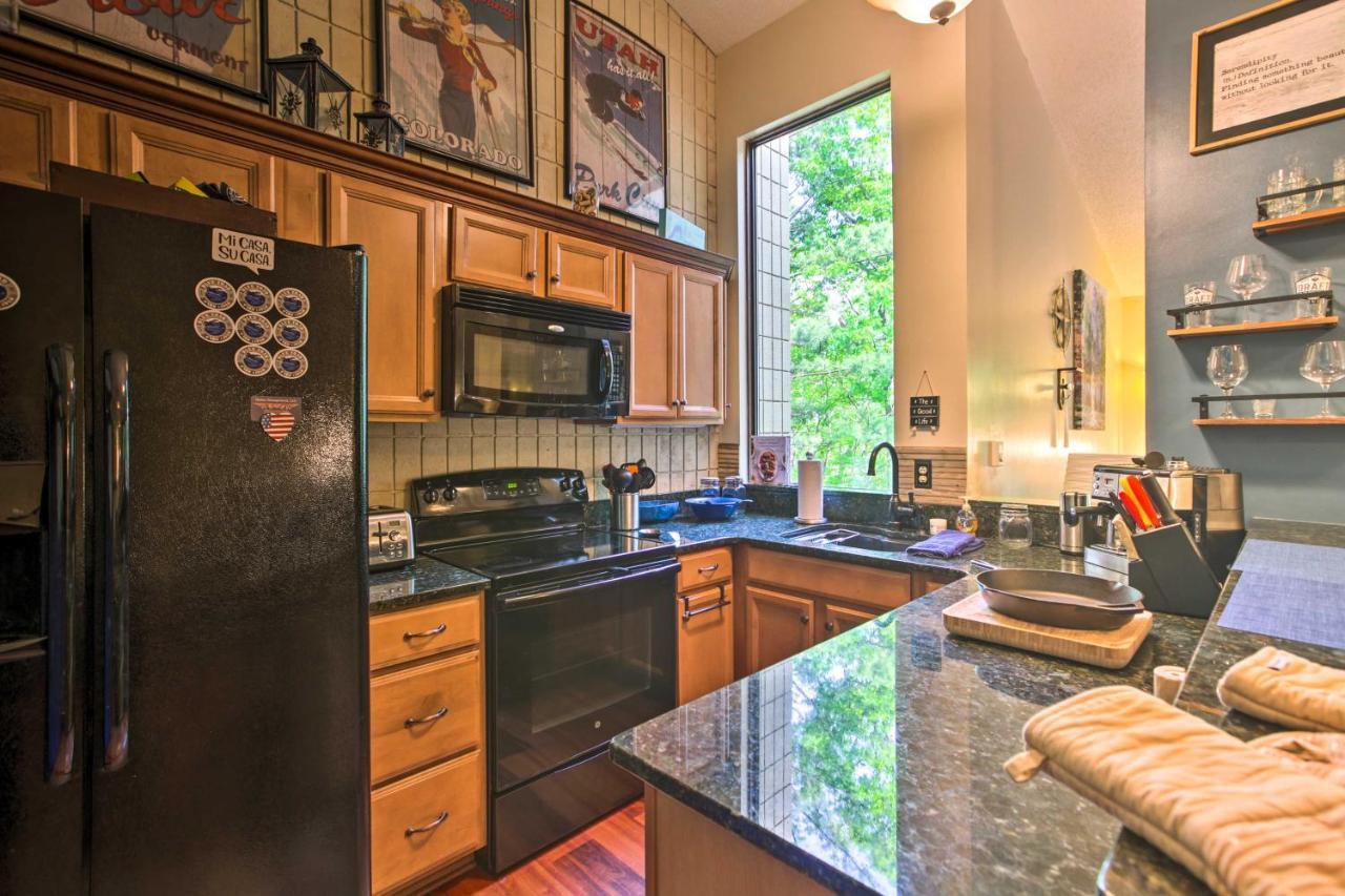 Cozy Wintergreen Resort Condo Walk To Ski Lifts! Lyndhurst エクステリア 写真